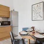 Amazing Warehouse Conversion Apartment In Chiswick