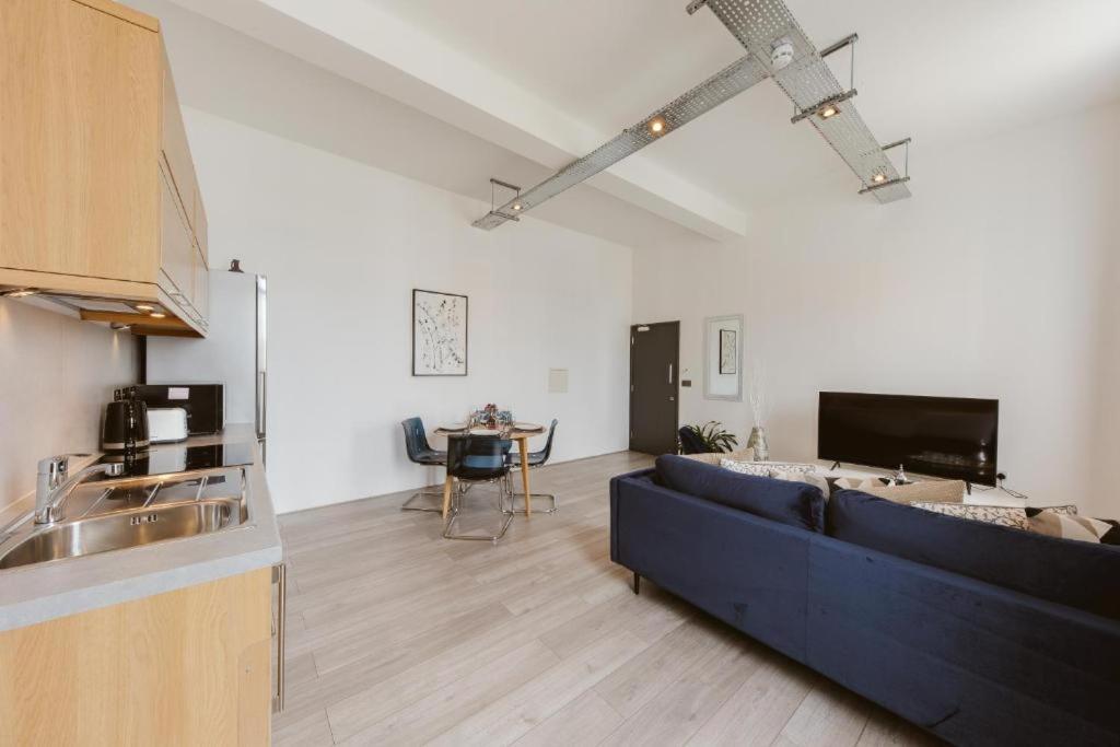 Amazing Warehouse Conversion In Chiswick