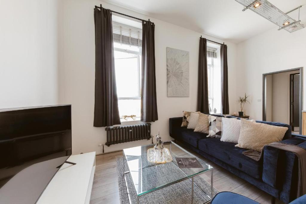 Amazing Warehouse Conversion In Chiswick Appartamento *